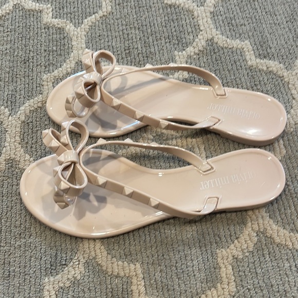 Olivia Miller Flip Flops Size 7 - Picture 2 of 2